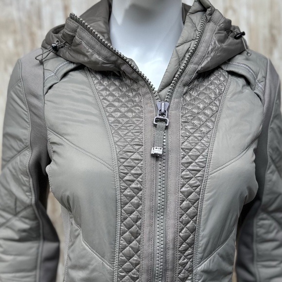 Athleta Rock Ridge Primaloft Jacket - Picture 4 of 12